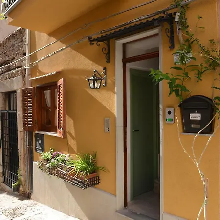 Diana House Appartement *